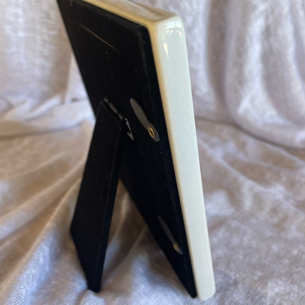 Picture frame - Picture 5 of 6